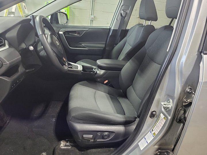 Toyota RAV4 Hybrid XLE AWD 2021