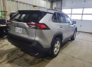 Toyota RAV4 Hybrid XLE AWD 2021