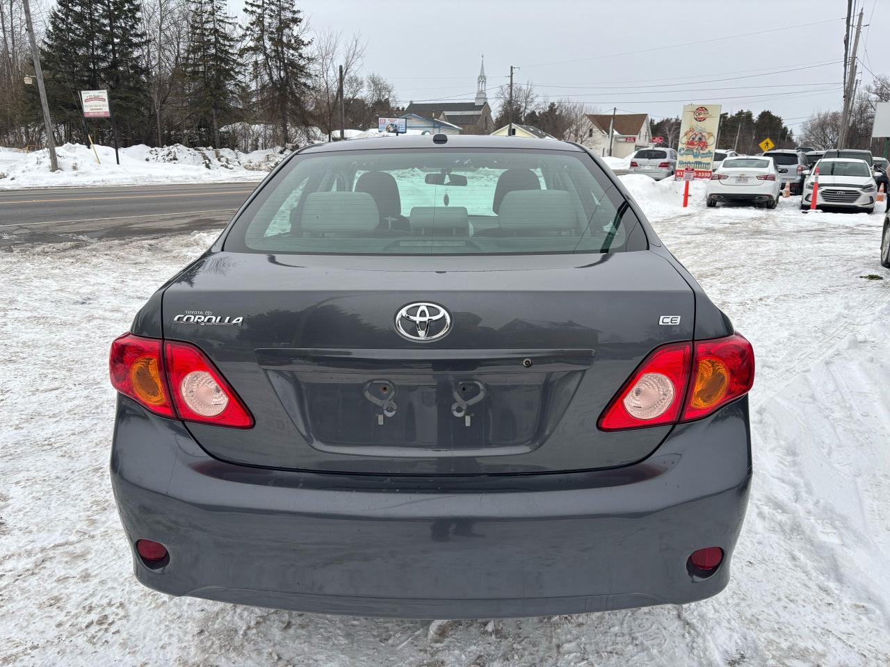 Toyota Corolla CE 2010