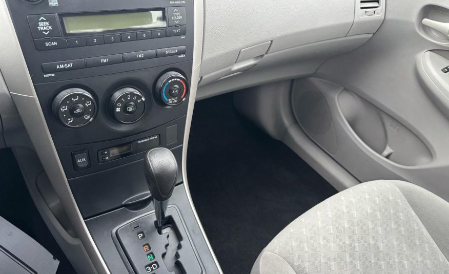 Toyota Corolla CE 2010