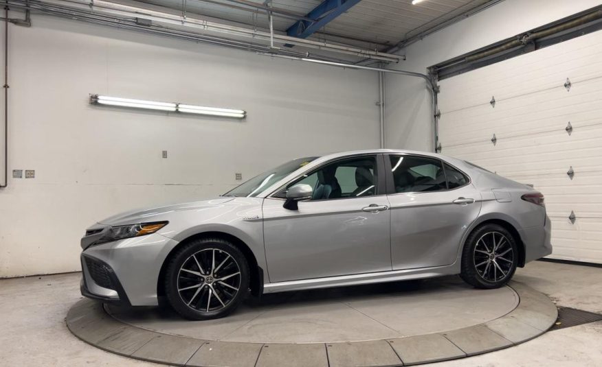 Toyota Camry Hybrid SE 2021