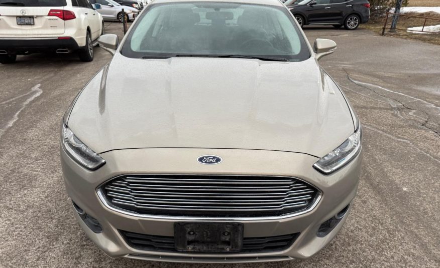 Ford Fusion SE 2015