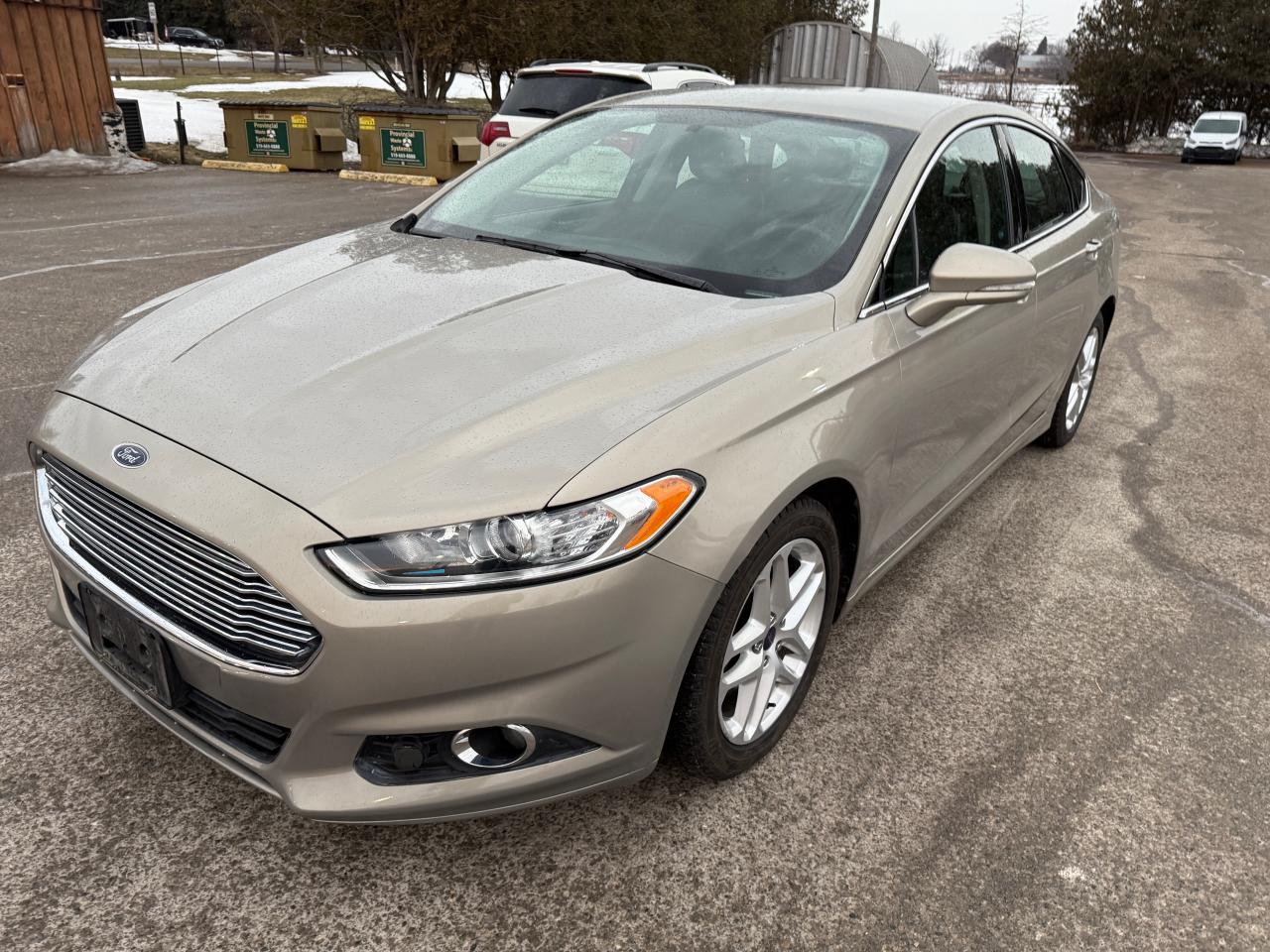 Ford Fusion SE 2015