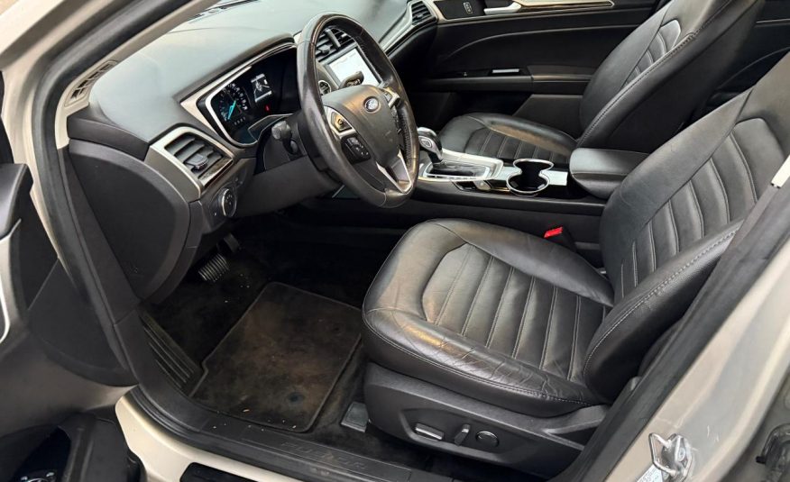 Ford Fusion SE 2015
