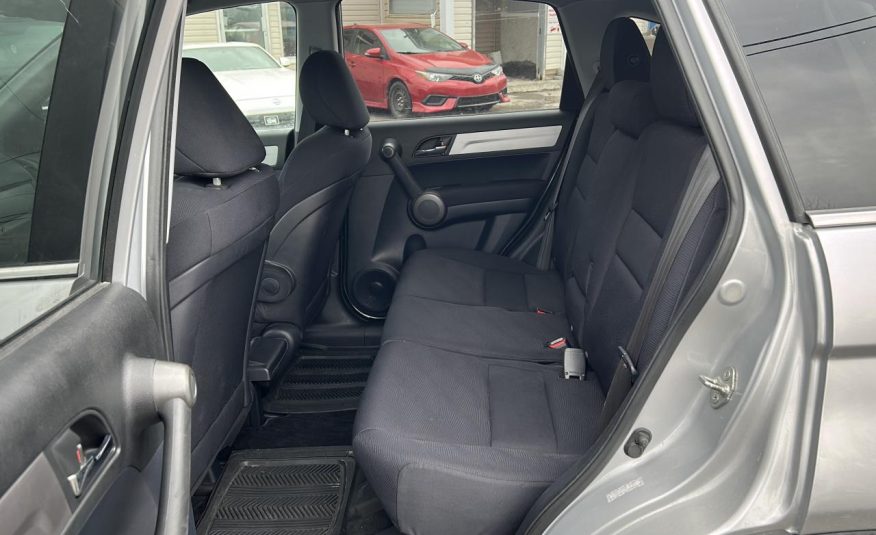 Honda CR-V LX 2011