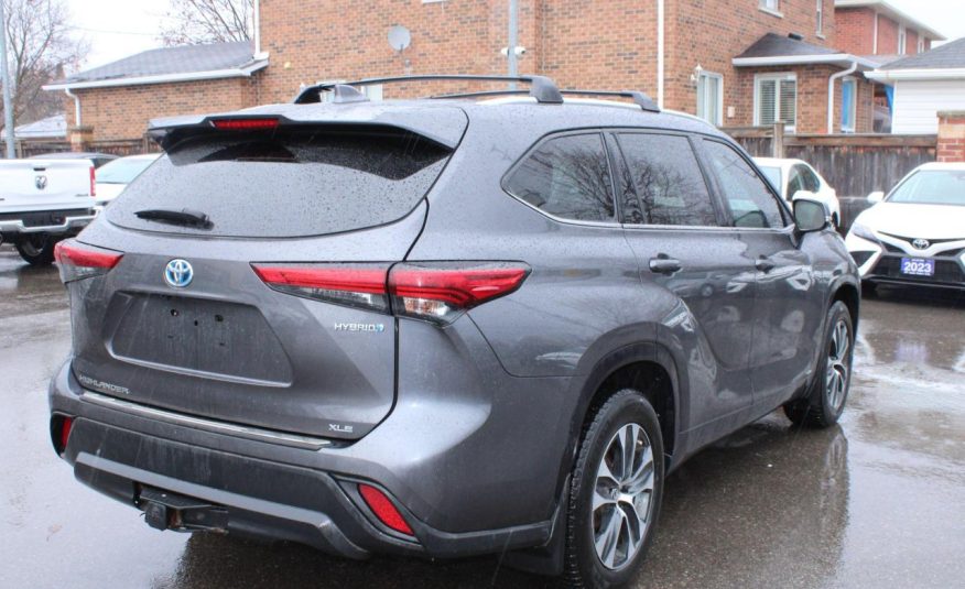 Toyota Highlander XLE 2021