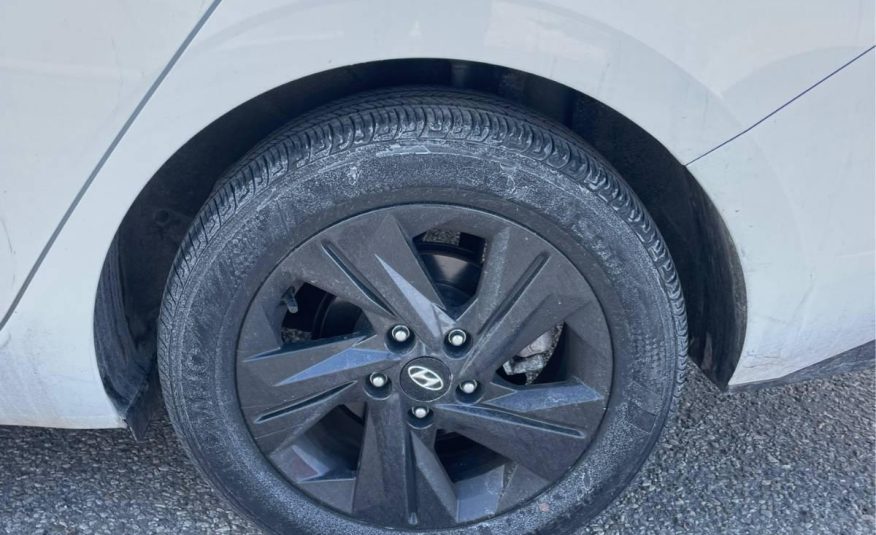 Hyundai Elantra IVT 2023