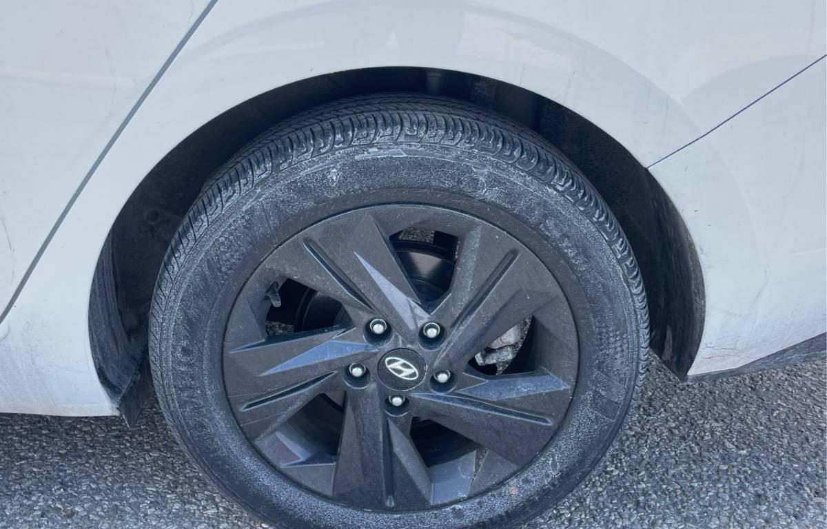 Hyundai Elantra IVT 2023