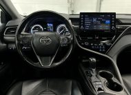 Toyota Camry Hybrid SE 2021