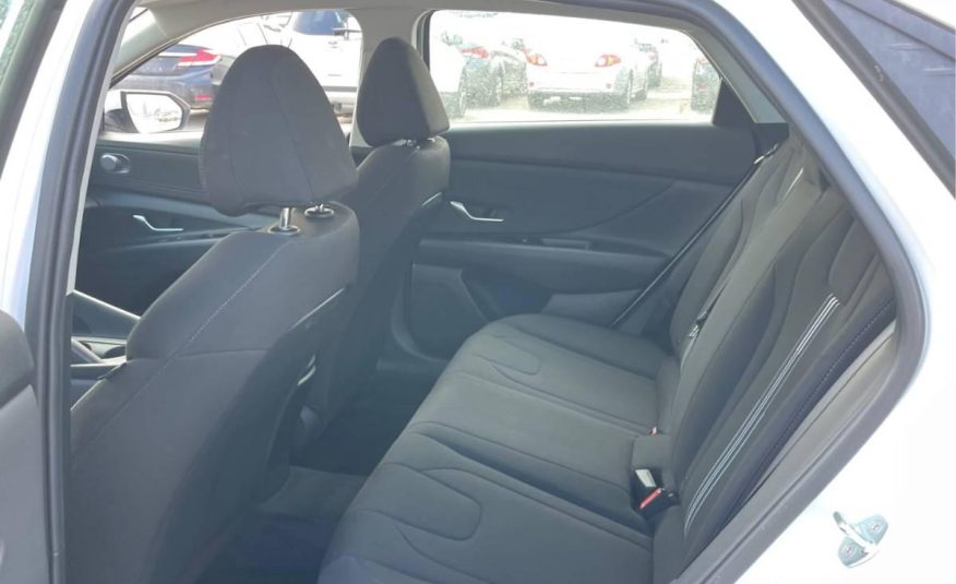 Hyundai Elantra IVT 2023