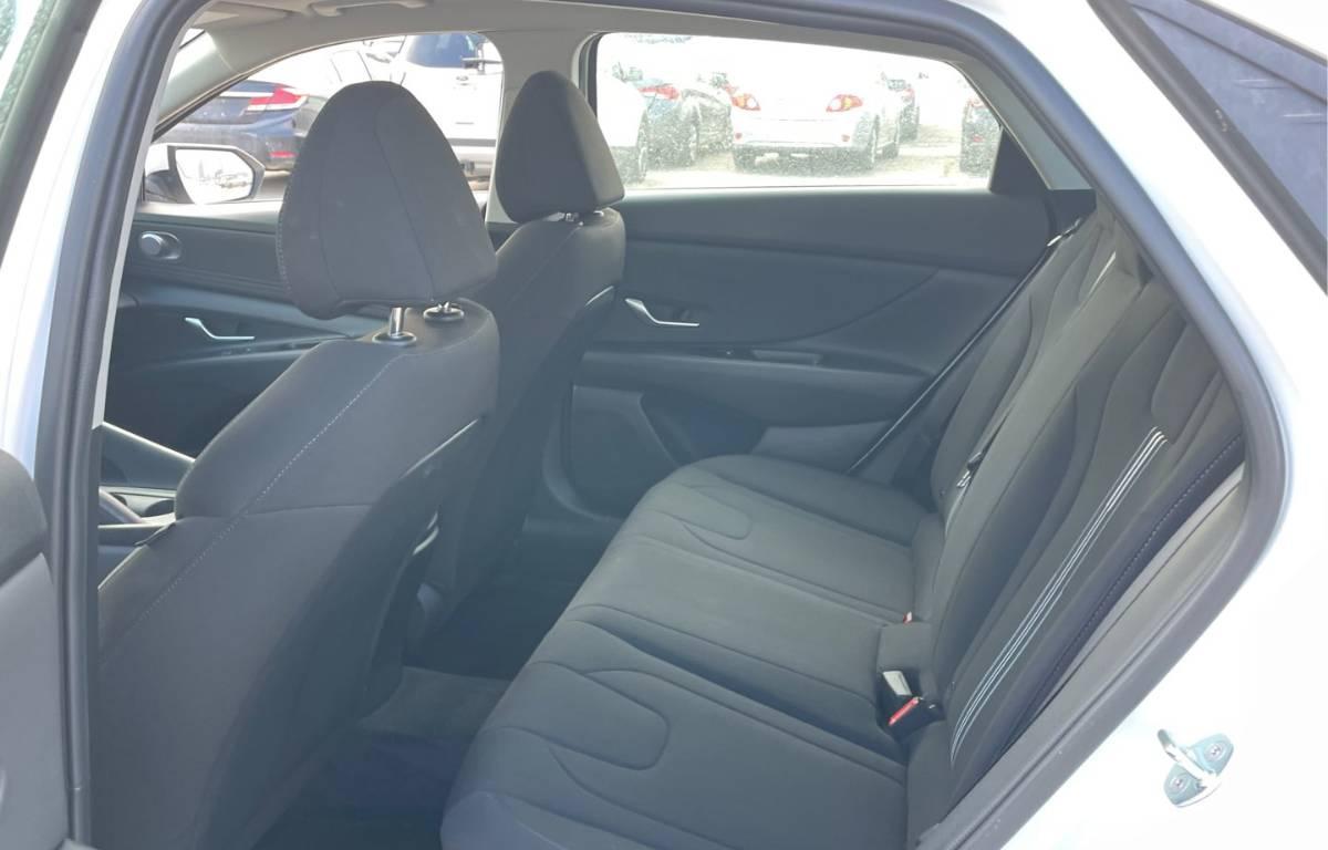 Hyundai Elantra IVT 2023